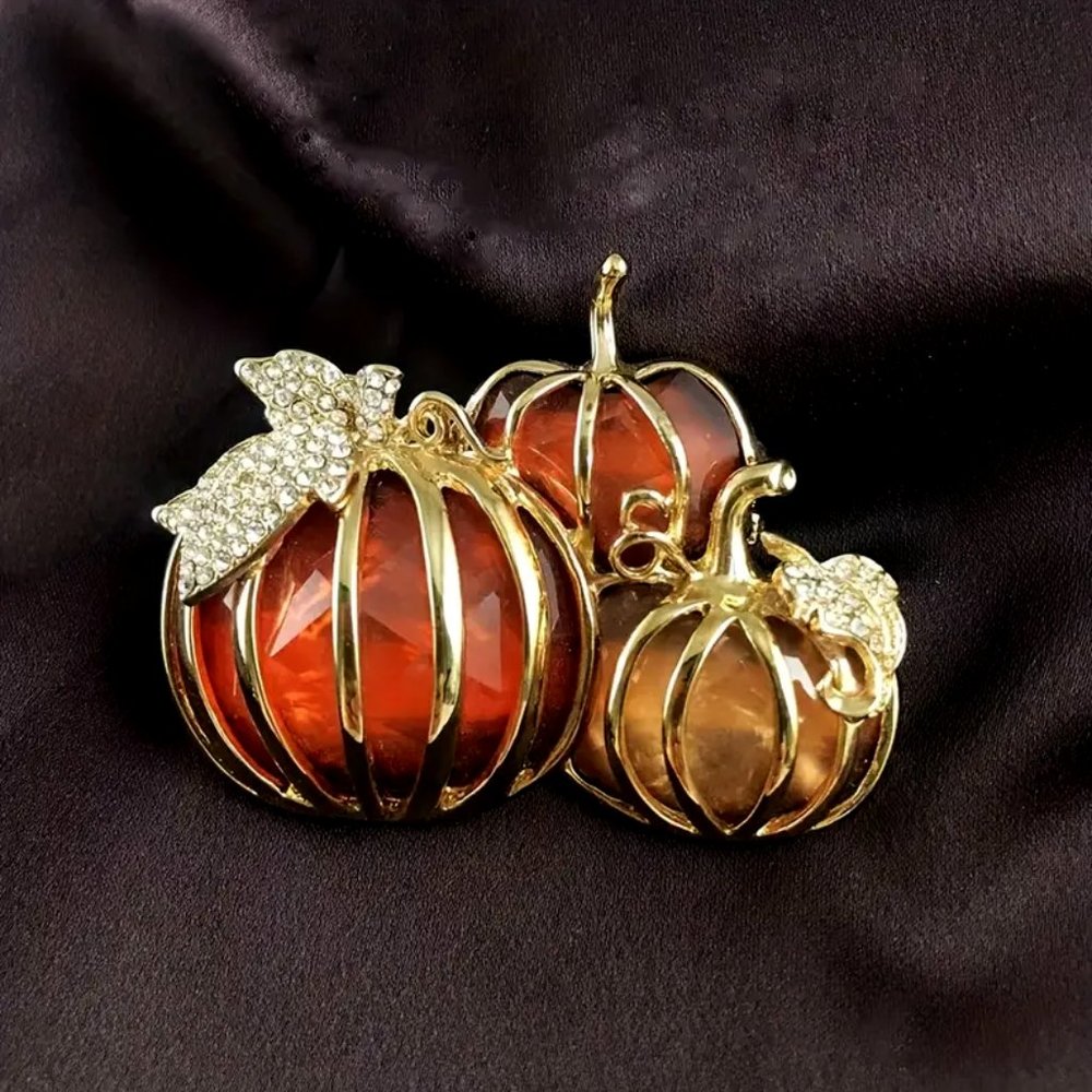 Gorgeous Faceted Resin and Rhinestone • Pumpkins Brooch